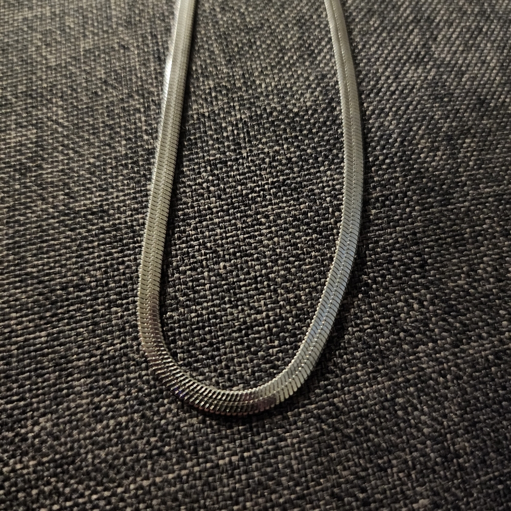 SALE - Artizan Joyeria Snake Chain Necklace in Silver